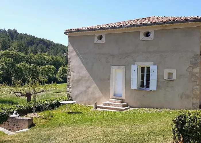 Domaine Saint Bonnet דירה *