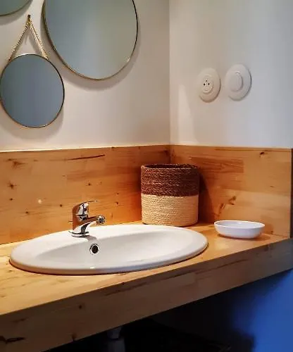 Domaine Saint Bonnet דירה