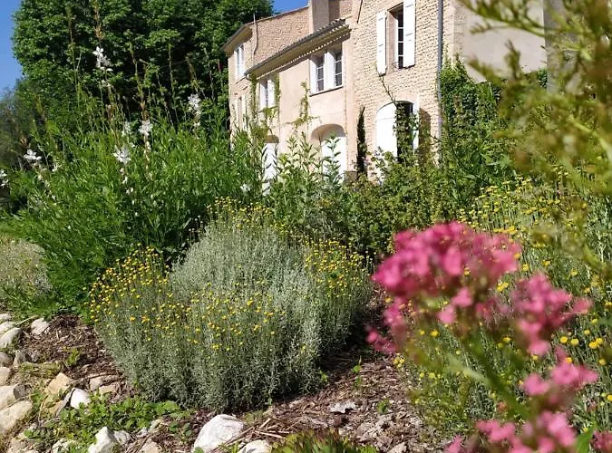 Domaine Saint Bonnet דירה